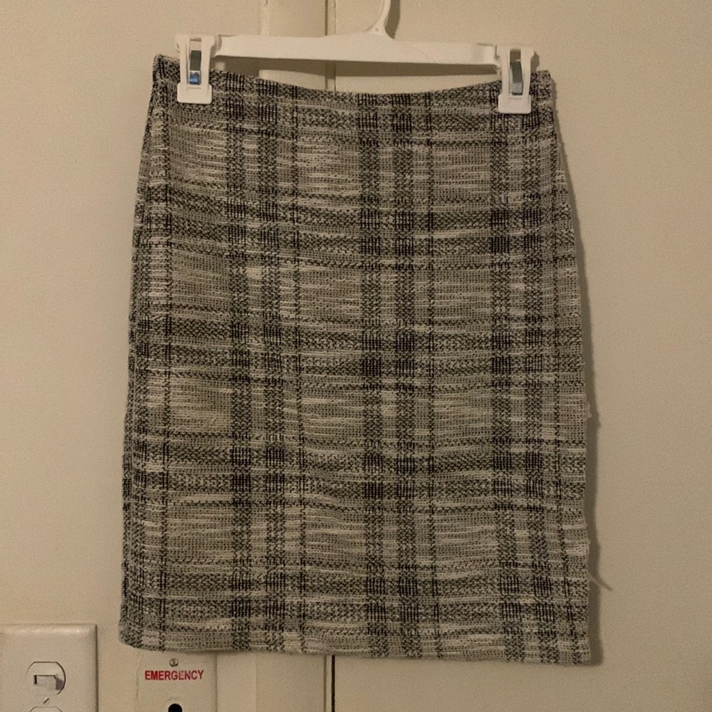 LAST CHANCE Plaid black and white mini skirt